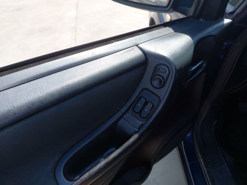 opel zafira a monospace (t98) del año 2004