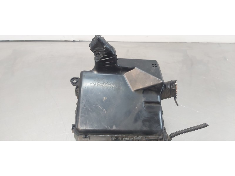 Recambio de caja reles / fusibles para citroen c-crosser exclusive referencia OEM IAM 6500FY   Recambio de caja reles / fusibles para citroen c-crosser exclusive referencia OEM IAM 6500FY