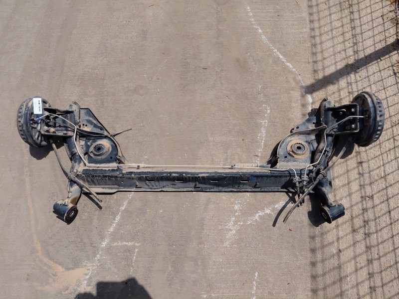 Recambio de puente trasero para dacia sandero iii driving referencia OEM IAM 430003710R  