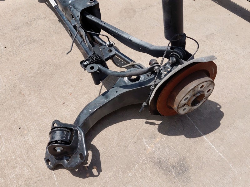 Recambio de puente trasero para mini mini descapotable (f57) cooper referencia OEM IAM 33316856960  
