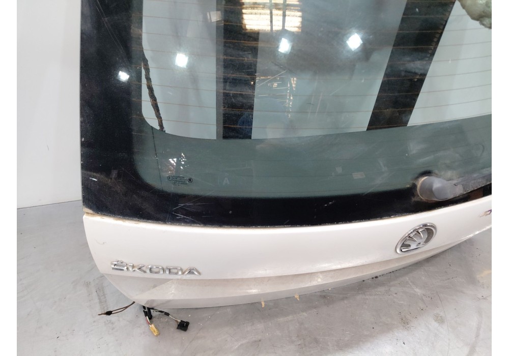 Recambio de porton trasero para skoda octavia iii combi (5e5, 5e6) 1.6 tdi referencia OEM IAM   