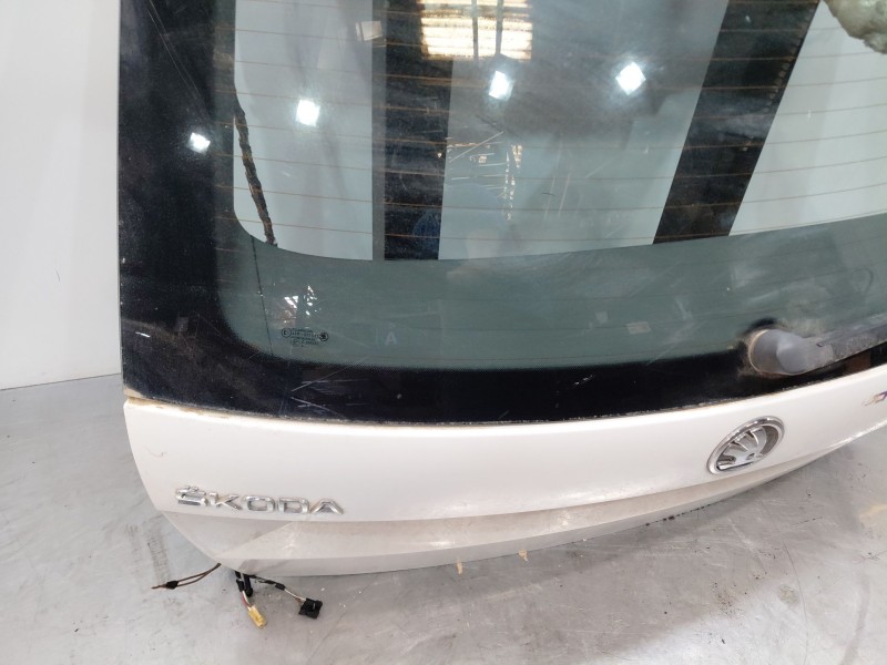 Recambio de porton trasero para skoda octavia iii combi (5e5, 5e6) 1.6 tdi referencia OEM IAM   