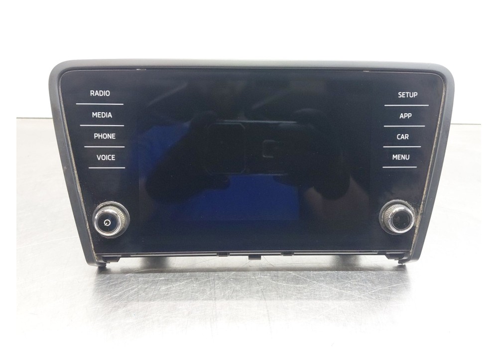 Recambio de pantalla multifuncion para skoda octavia iii combi (5e5, 5e6) 1.6 tdi referencia OEM IAM   