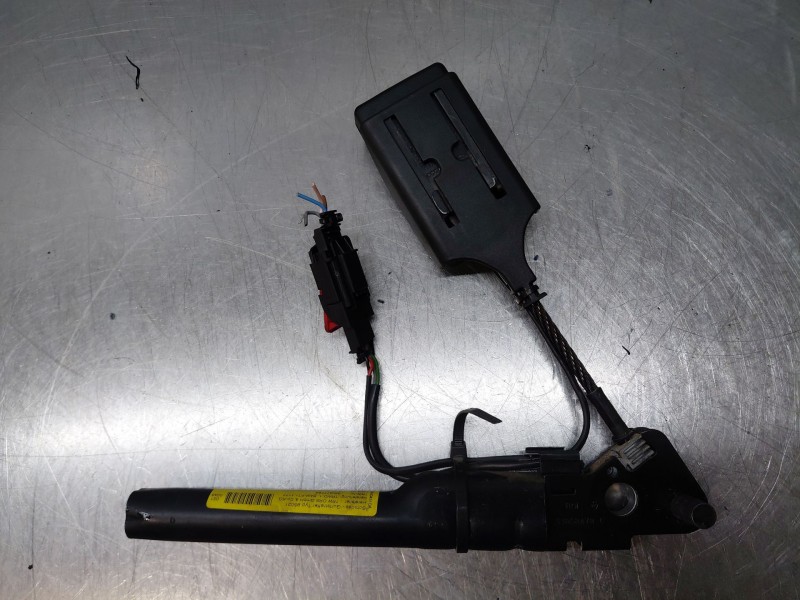Recambio de pretensor airbag derecho para renault twingo ii (cn0_) 1.2 turbo (cn0c, cn0f) referencia OEM IAM   