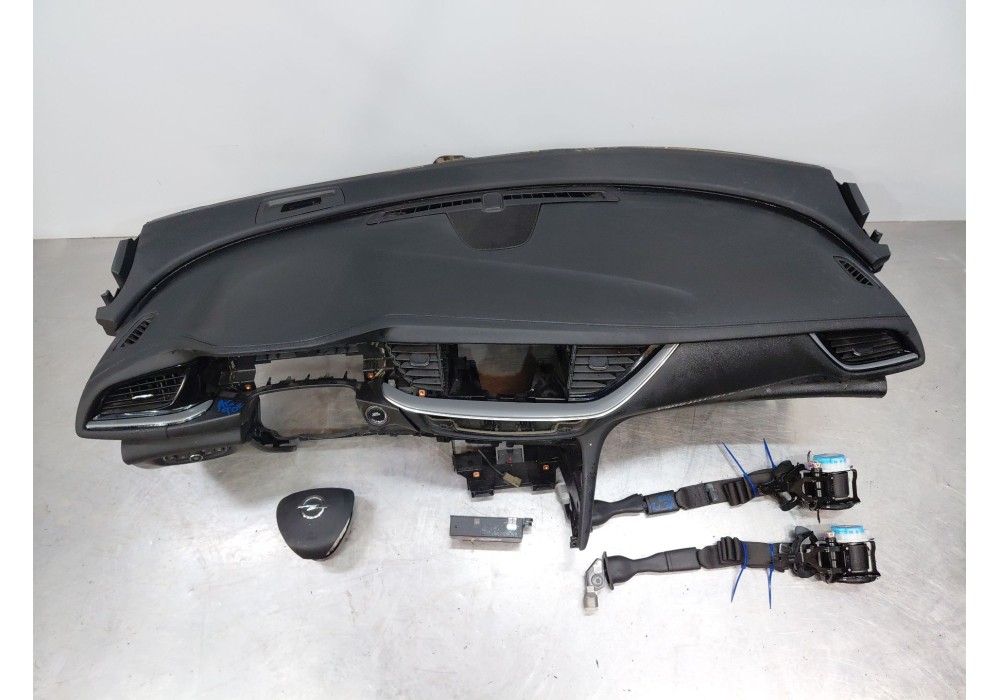Recambio de kit airbag para opel insignia b grand sport (z18) 1.6 cdti (68) referencia OEM IAM   