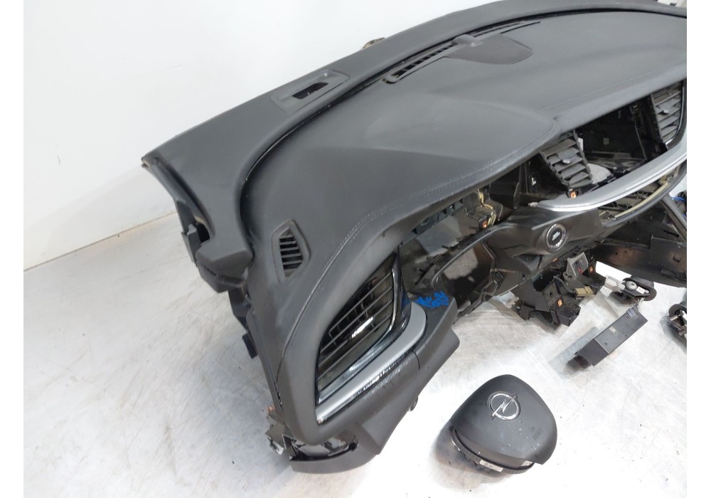 Recambio de kit airbag para opel insignia b grand sport (z18) 1.6 cdti (68) referencia OEM IAM   