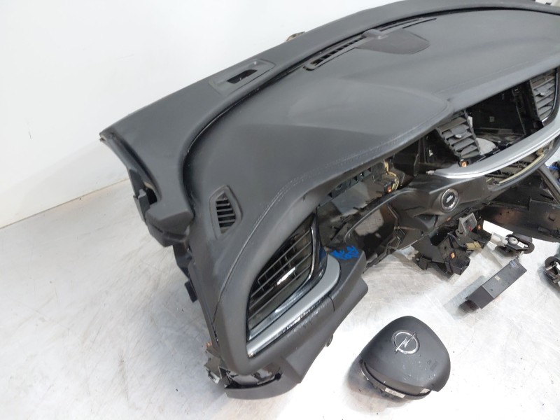Recambio de kit airbag para opel insignia b grand sport (z18) 1.6 cdti (68) referencia OEM IAM   