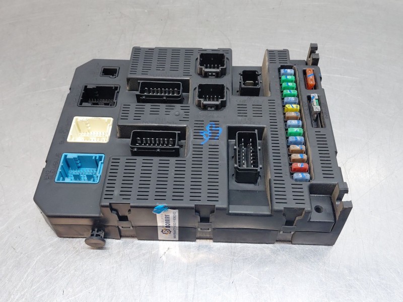 Recambio de caja reles / fusibles para citroën c2 (jm_) 1.1 referencia OEM IAM 9664156780  