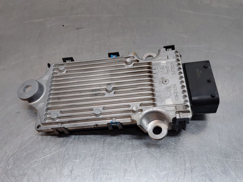 Recambio de modulo electronico para land rover range rover evoque (l551) 2.0 d180 mhev 4x4 referencia OEM IAM   