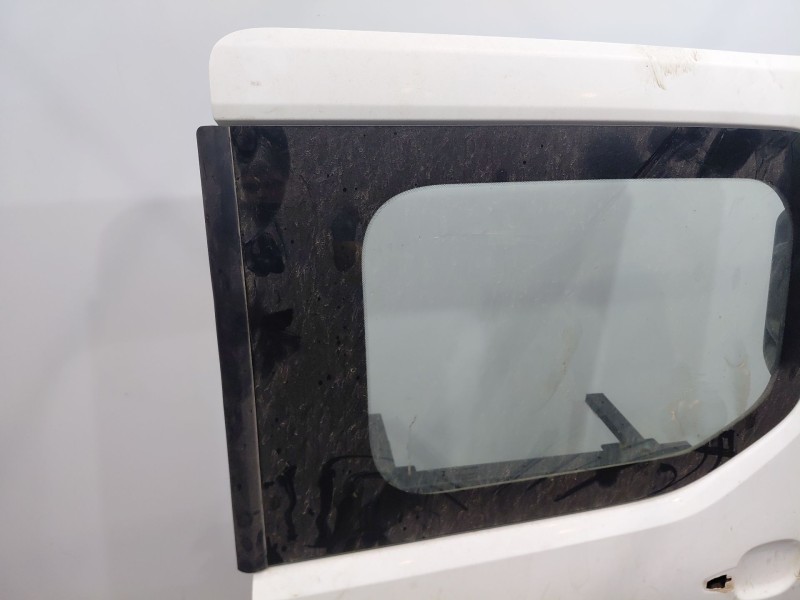 Recambio de puerta lateral corredera derecha para peugeot rifter active referencia OEM IAM   