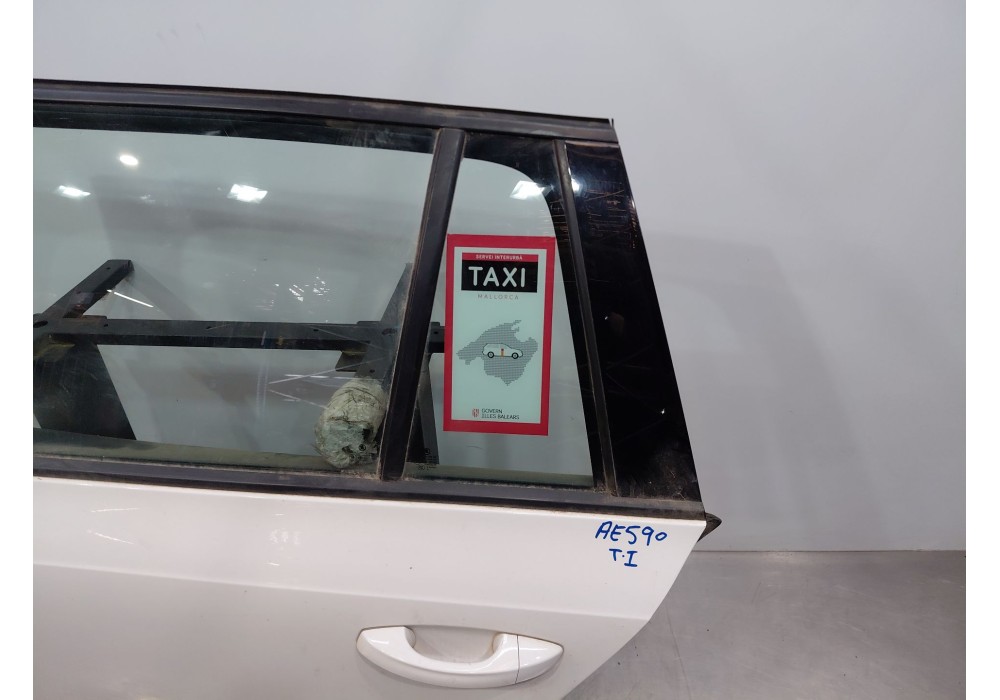 Recambio de puerta trasera izquierda para skoda octavia iii combi (5e5, 5e6) 1.6 tdi referencia OEM IAM   