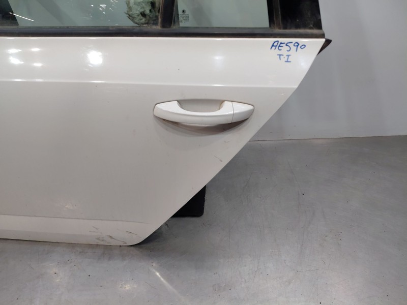 Recambio de puerta trasera izquierda para skoda octavia iii combi (5e5, 5e6) 1.6 tdi referencia OEM IAM   