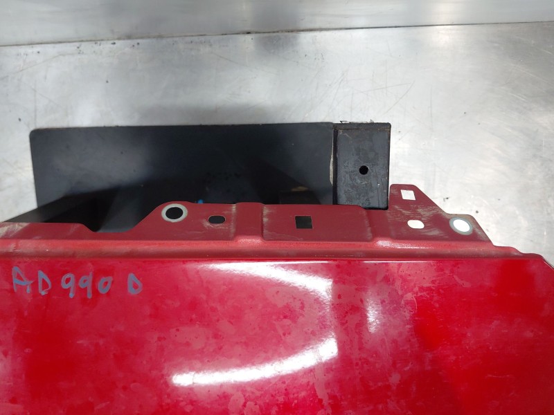 Recambio de aleta delantera derecha para peugeot 2008 (p2) active referencia OEM IAM   