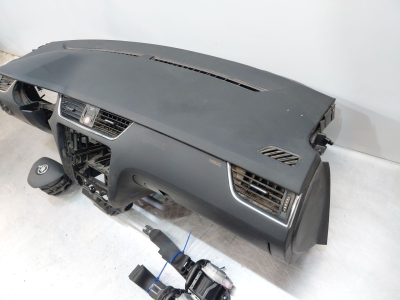 Recambio de kit airbag para skoda octavia iii combi (5e5, 5e6) 1.6 tdi referencia OEM IAM   