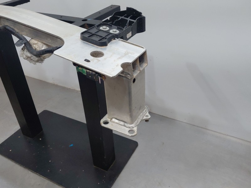 Recambio de refuerzo paragolpes delantero para peugeot 2008 (p2) active referencia OEM IAM   
