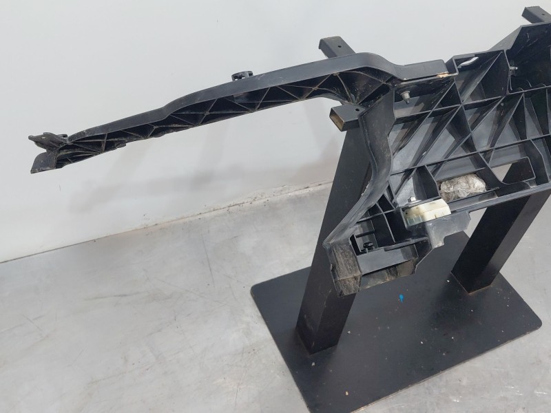 Recambio de panel frontal para peugeot rifter active referencia OEM IAM   