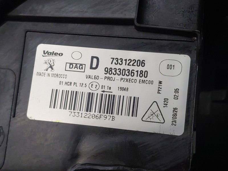 Recambio de faro derecho para peugeot 2008 (p2) active referencia OEM IAM   