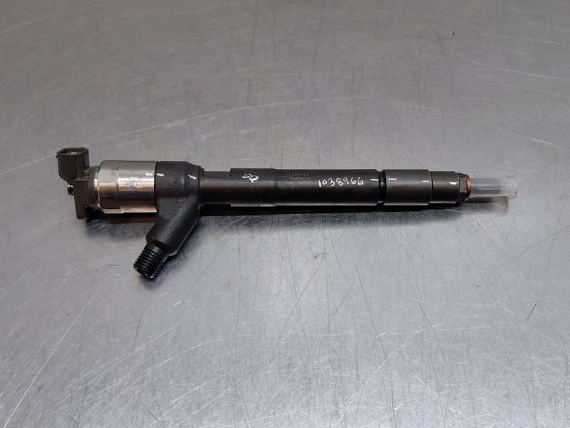 Recambio de inyector para opel astra k sports tourer dynamic start/stop referencia OEM IAM   