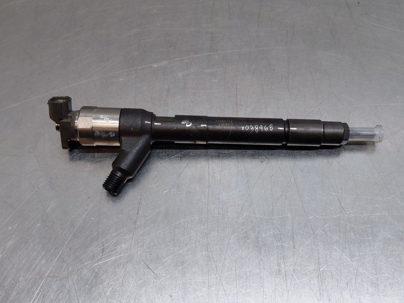 Recambio de inyector para opel astra k sports tourer dynamic start/stop referencia OEM IAM   