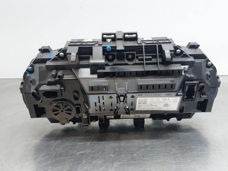 Recambio de cuadro instrumentos para skoda octavia iii combi (5e5, 5e6) 1.6 tdi referencia OEM IAM   