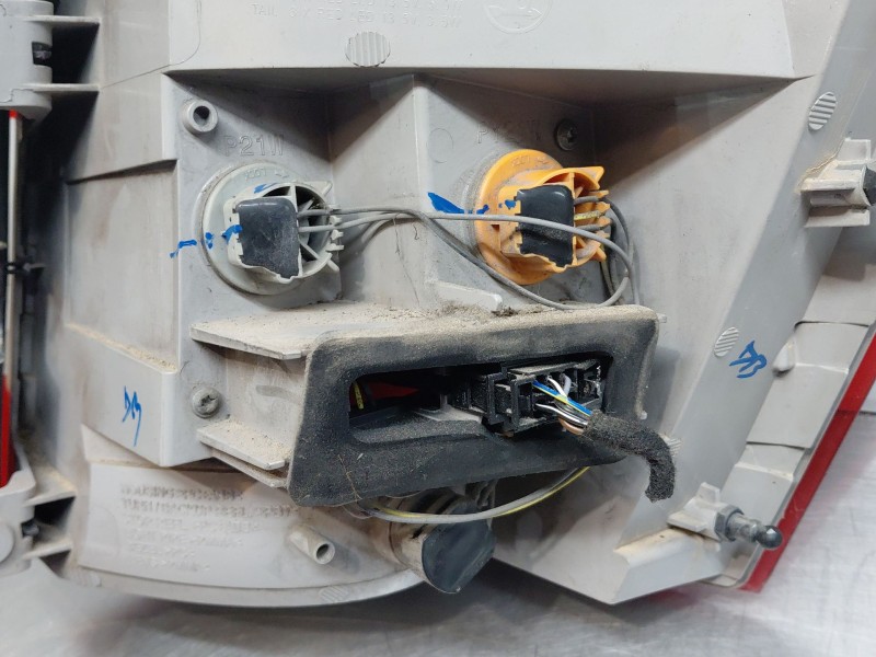 Recambio de piloto trasero izquierdo para skoda octavia iii combi (5e5, 5e6) 1.6 tdi referencia OEM IAM   