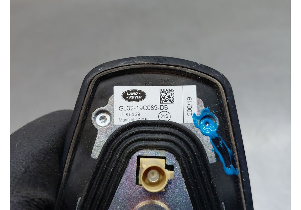 Recambio de antena para land rover range rover evoque (l551) 2.0 d180 mhev 4x4 referencia OEM IAM LR097274  