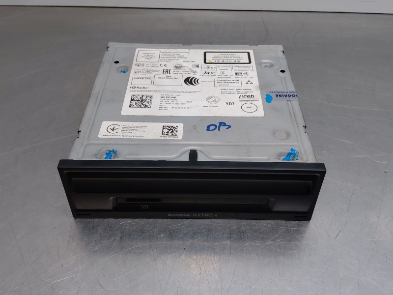 Recambio de sistema audio / radio cd para skoda octavia iii combi (5e5, 5e6) 1.6 tdi referencia OEM IAM   