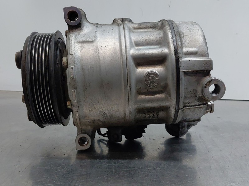 Recambio de compresor aire acondicionado para ford focus iii 1.6 tdci referencia OEM IAM 1722070 AM5N19D629AB 