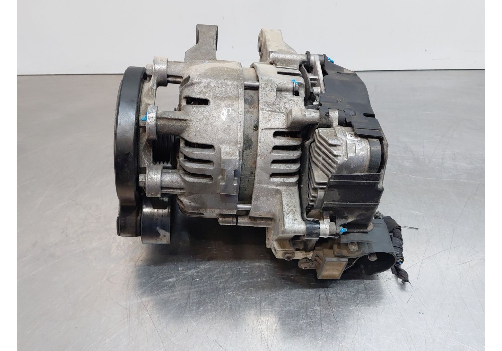 Recambio de alternador para land rover range rover evoque (l551) 2.0 d180 mhev 4x4 referencia OEM IAM   