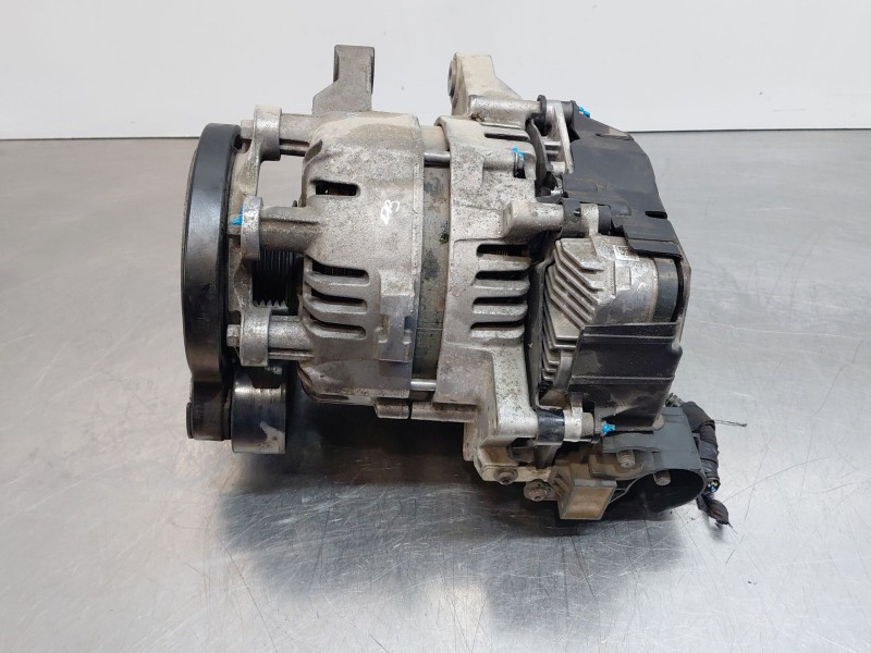 Recambio de alternador para land rover range rover evoque (l551) 2.0 d180 mhev 4x4 referencia OEM IAM   