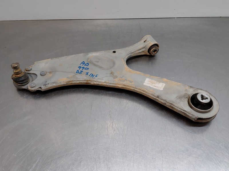 Recambio de brazo suspension inferior delantero izquierdo para peugeot 2008 (p2) active referencia OEM IAM   