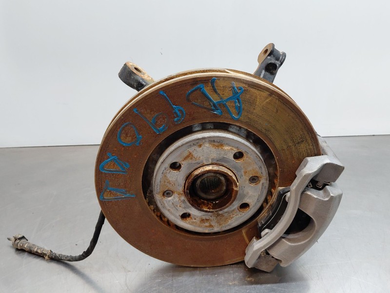 Recambio de mangueta delantera derecha para peugeot 2008 (p2) active referencia OEM IAM   
