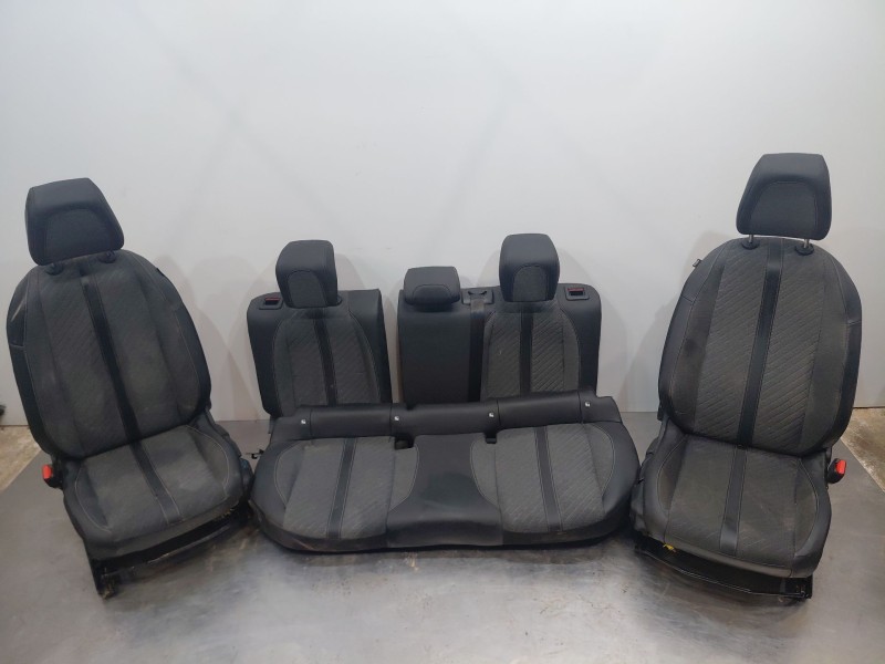 Recambio de juego asientos completo para peugeot 2008 (p2) active referencia OEM IAM   