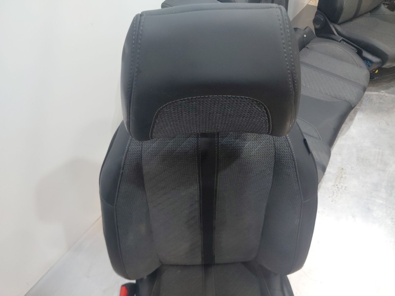 Recambio de juego asientos completo para peugeot 2008 (p2) active referencia OEM IAM   