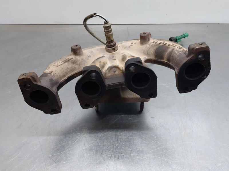 Recambio de colector escape para peugeot 206 sedán 1.4 referencia OEM IAM   