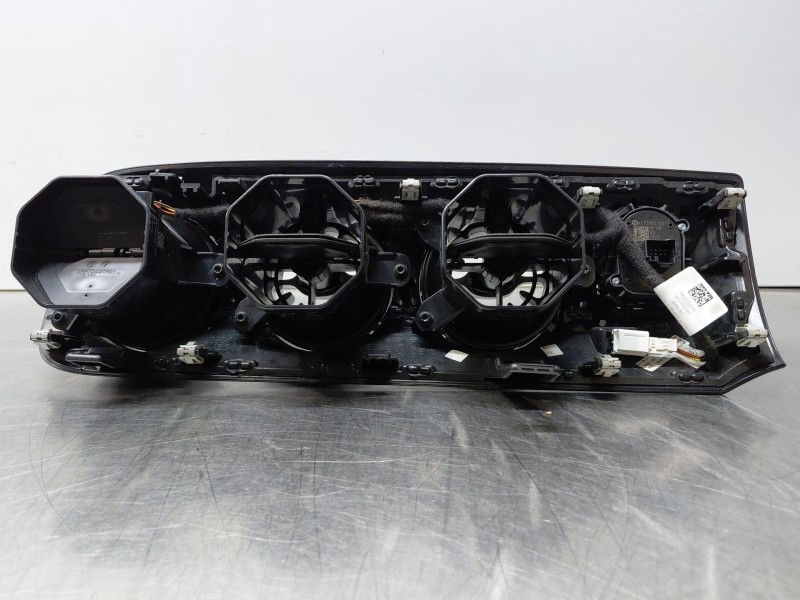 Recambio de rejilla aireadora para mercedes-benz clase a (w177) a 200 d (177.012) referencia OEM IAM   