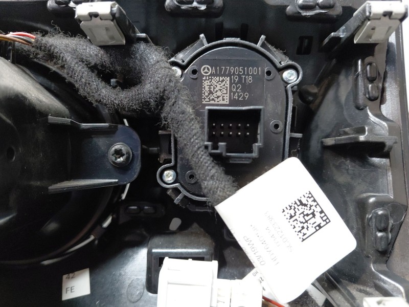 Recambio de rejilla aireadora para mercedes-benz clase a (w177) a 200 d (177.012) referencia OEM IAM   