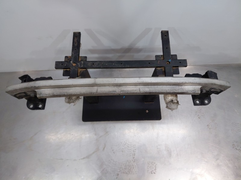 Recambio de refuerzo paragolpes delantero para audi q7 (4lb) 3.0 tdi quattro referencia OEM IAM   