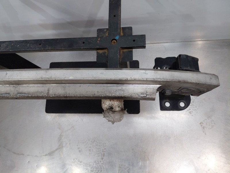 Recambio de refuerzo paragolpes delantero para audi q7 (4lb) 3.0 tdi quattro referencia OEM IAM   