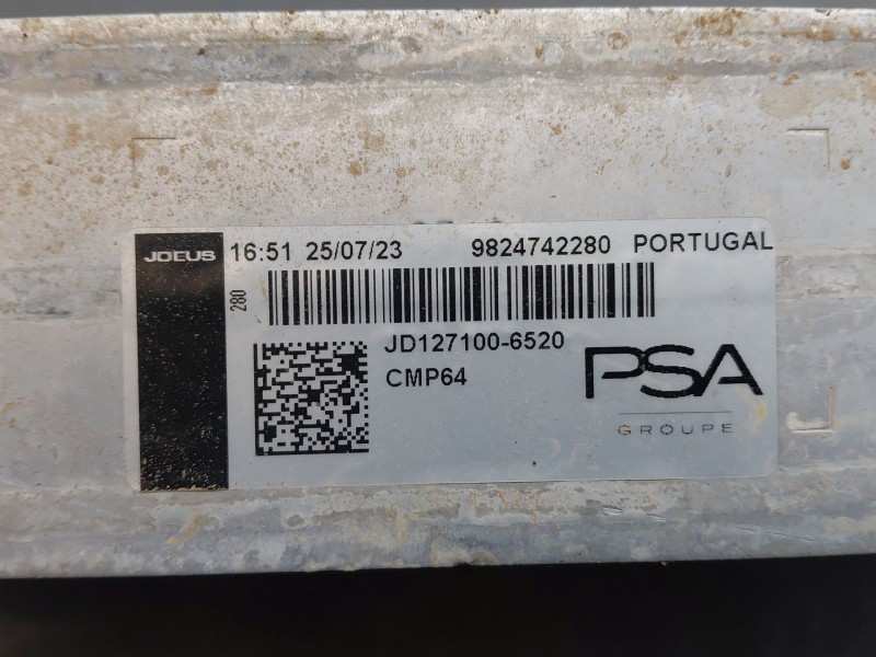 Recambio de intercooler para peugeot 2008 (p2) active referencia OEM IAM 9824742280  