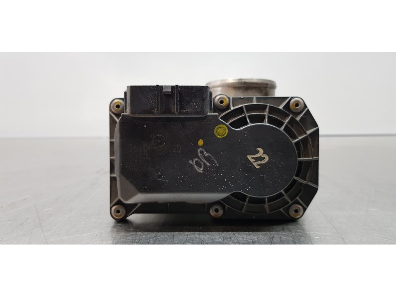 Recambio de caja mariposa para toyota auris active referencia OEM IAM 261000N020  