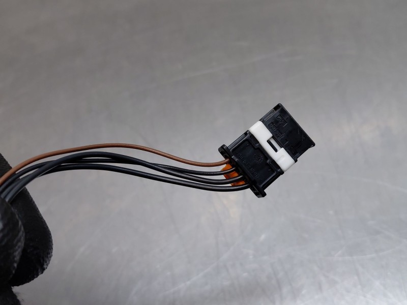 Recambio de retrovisor derecho para opel corsa f hybrid referencia OEM IAM 983758801T 983758809V 