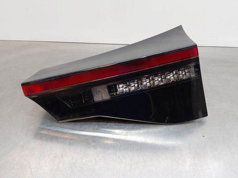 Recambio de piloto trasero derecho interior para toyota yaris cross mpx style referencia OEM IAM   