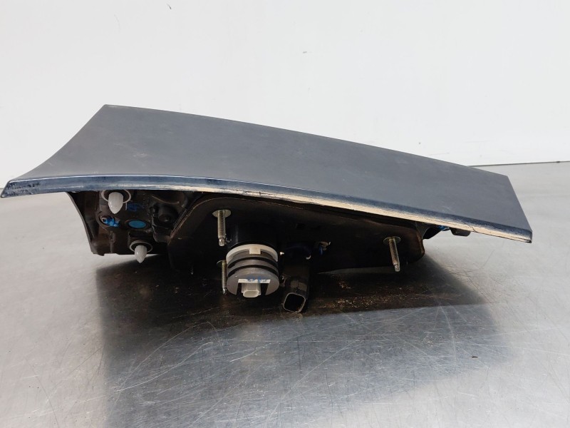 Recambio de piloto trasero derecho interior para toyota yaris cross mpx style referencia OEM IAM   