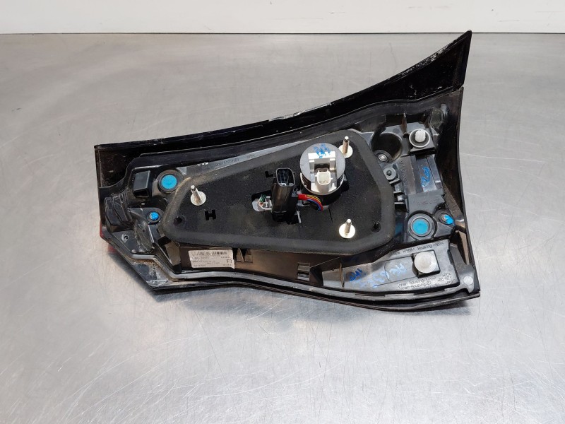 Recambio de piloto trasero izquierdo interior para toyota yaris cross mpx style referencia OEM IAM   