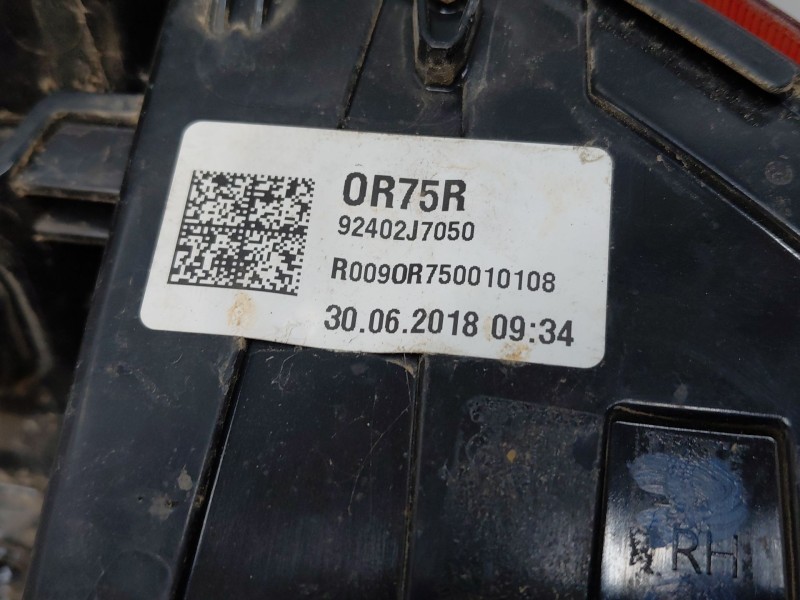 Recambio de piloto trasero derecho para kia ceed (cd) 1.4 referencia OEM IAM 92402J7050  