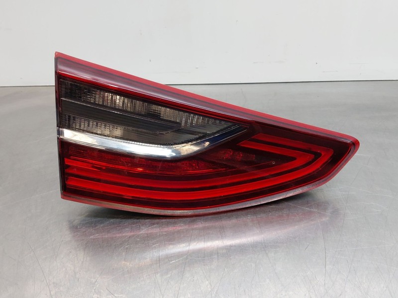 Recambio de piloto trasero izquierdo interior para kia ceed (cd) 1.4 referencia OEM IAM 92403J7050  