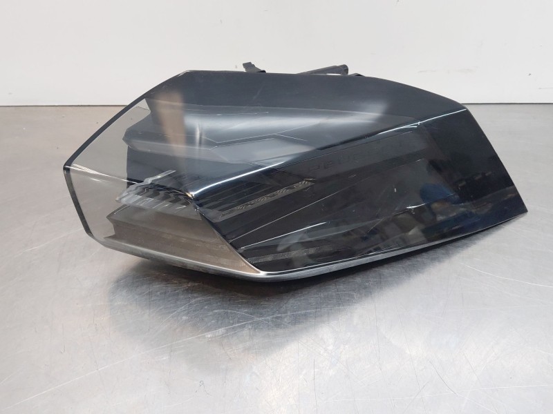 Recambio de piloto trasero derecho para peugeot 2008 (p2) active referencia OEM IAM 9850439980  