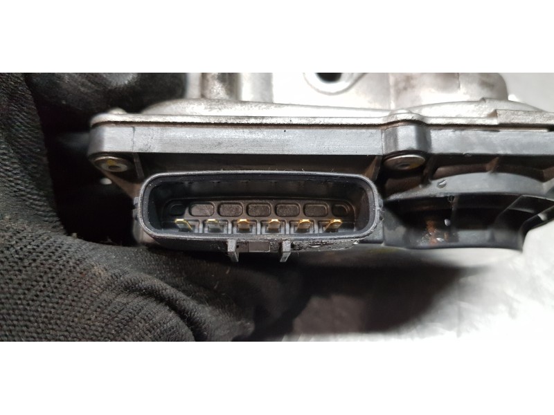 Recambio de caja mariposa para toyota auris active referencia OEM IAM 261000N020  