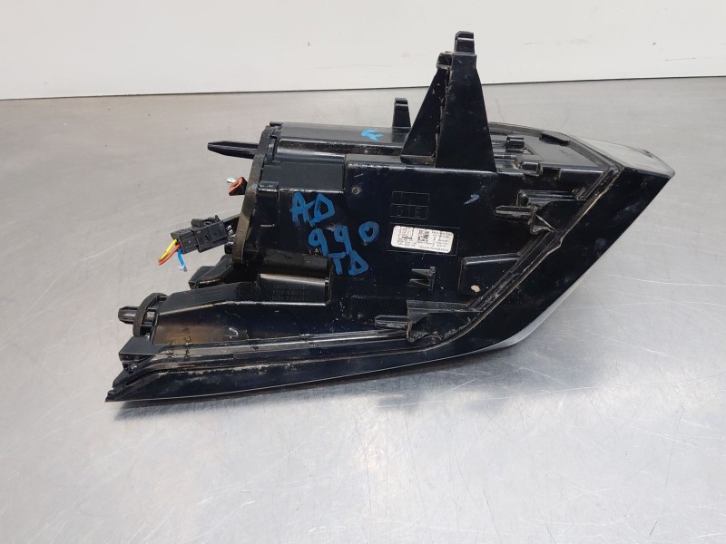 Recambio de piloto trasero derecho para peugeot 2008 (p2) active referencia OEM IAM 9850439980  